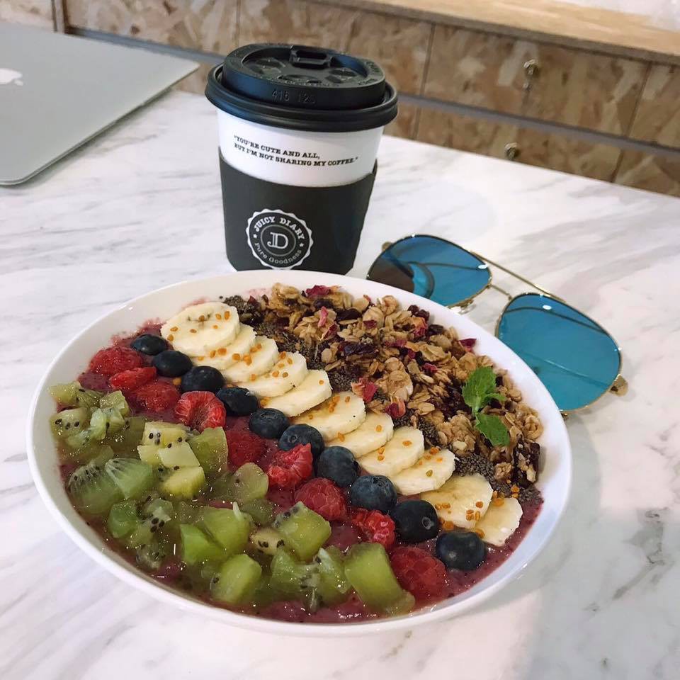 "Cafe by Juicy Diary" Official Facebook Page