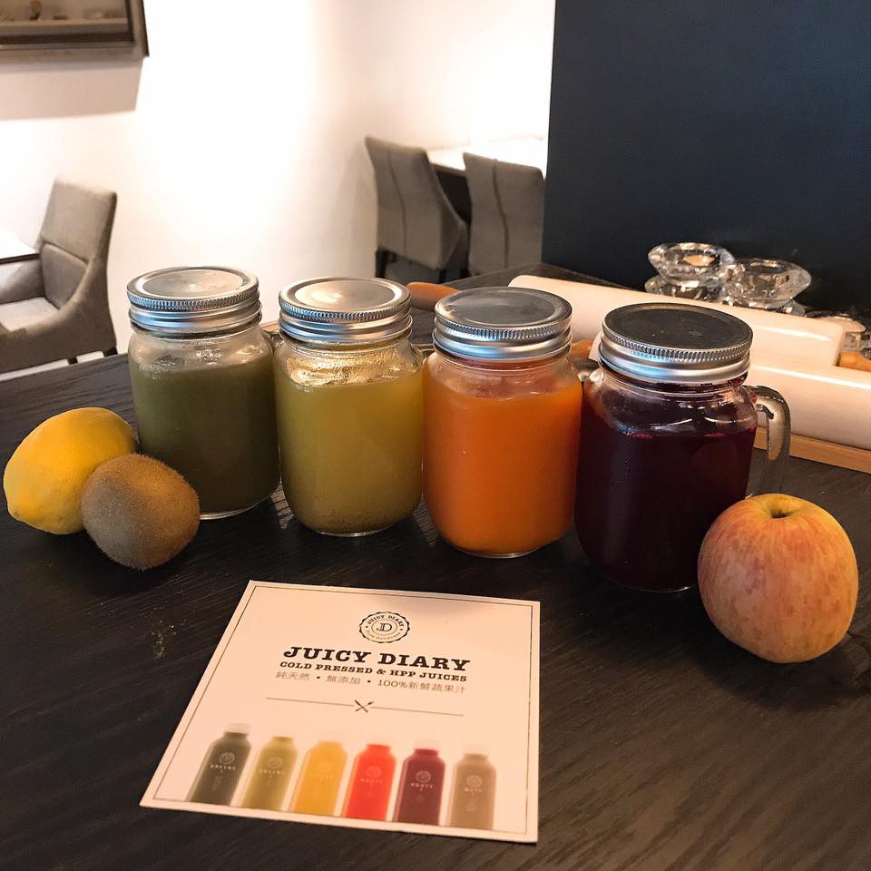 "Cafe by Juicy Diary" Official Facebook Page