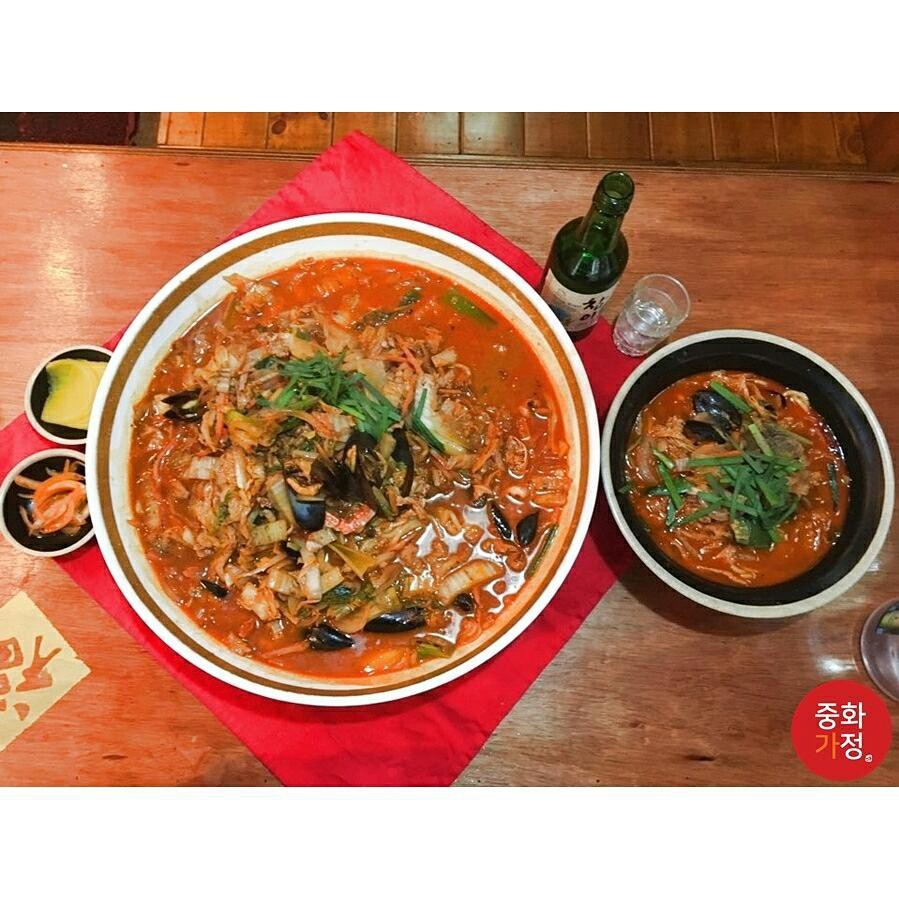 12分鐘內1個人KO大四倍嘅炸醬麵,免費~仲有怪物糖醋肉同海鮮辣麵添~ 5 中和佳庭 Facebook