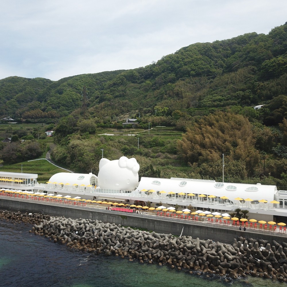 日本關西HELLO KITTY SMILE餐廳開幕!萌爆14米Kitty頭+3D投影劇院+無敵海景! 3 HELLO KITTY SMILE