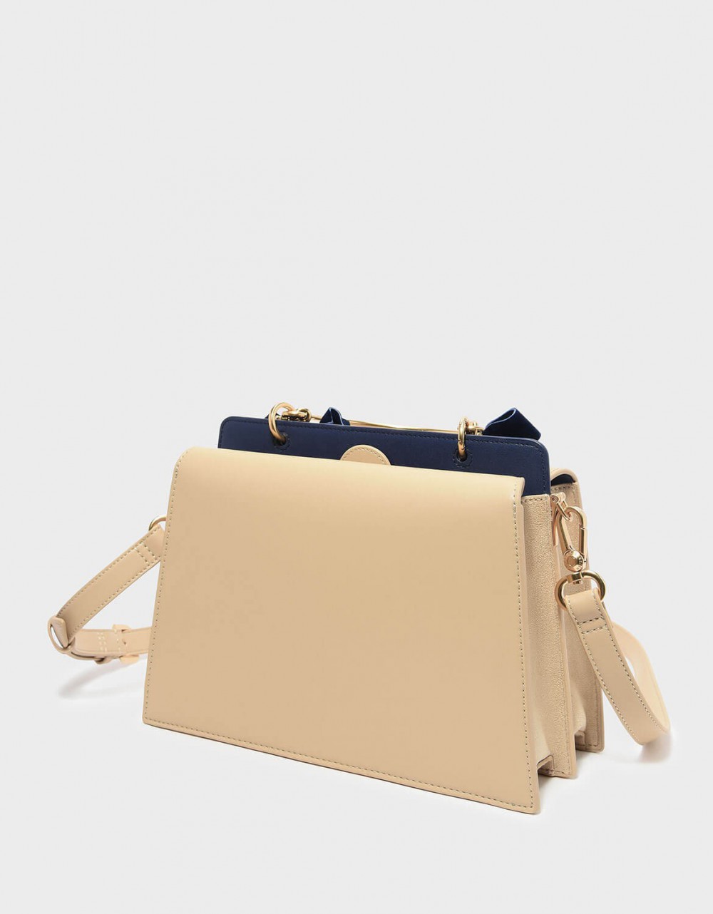 CHARLES & KEITH